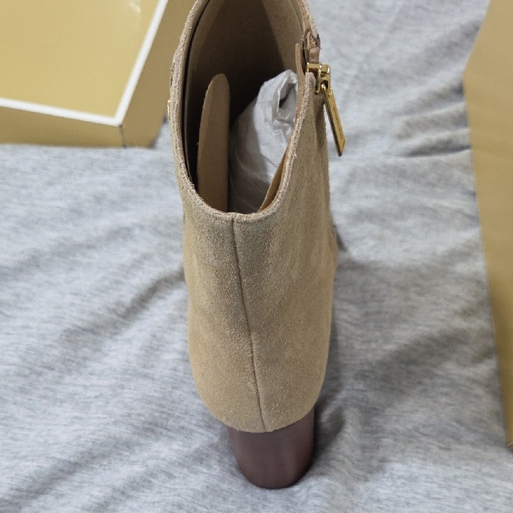 Michael Kors Camel Hazel Flex Ankle Booties - Picture 6 of 6